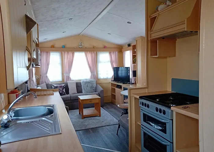 Serenity Place Caravan 2 Double Beds With Varanda