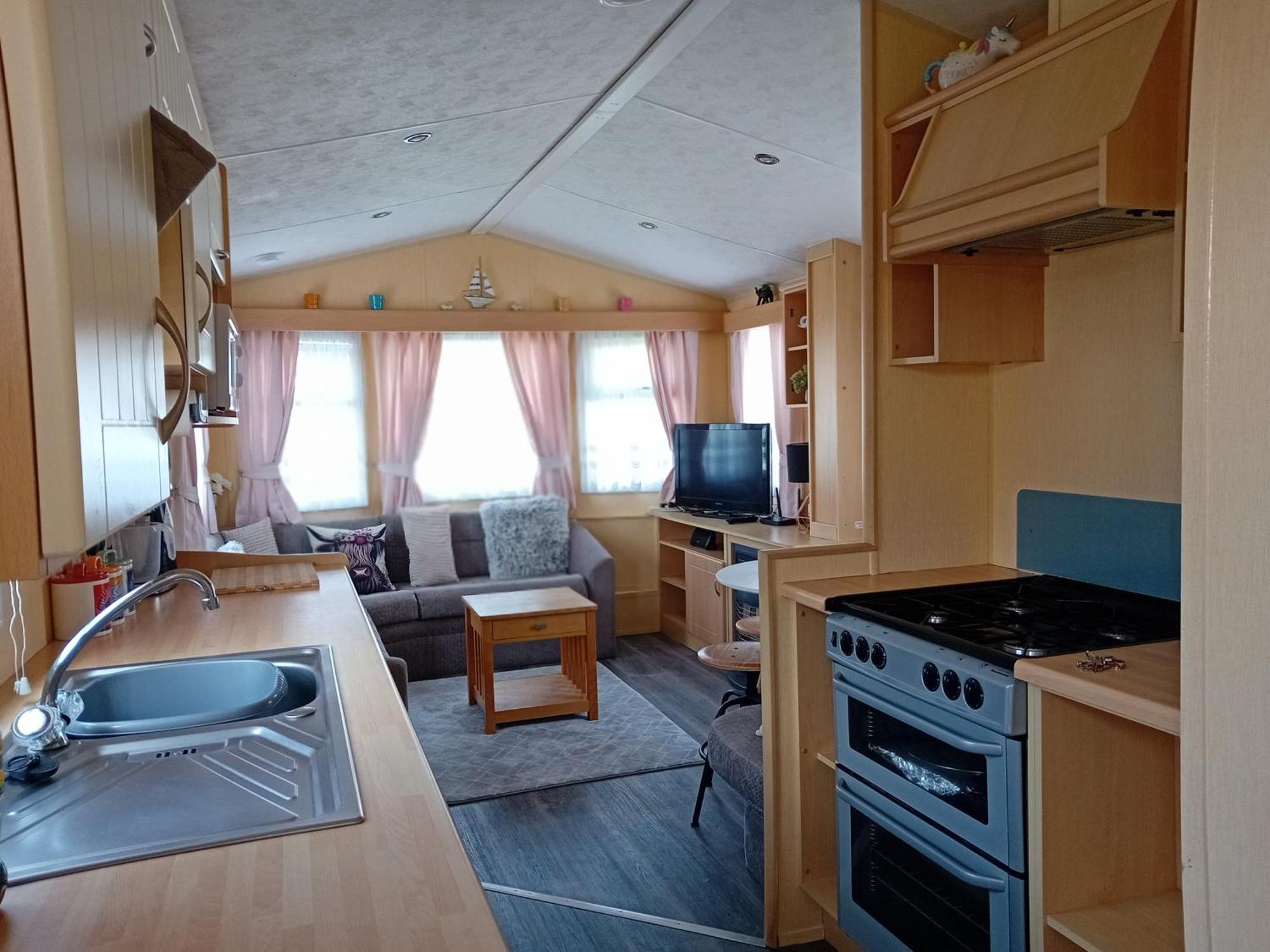 Chalet Serenity Place Caravan 2 Double Beds With Varanda