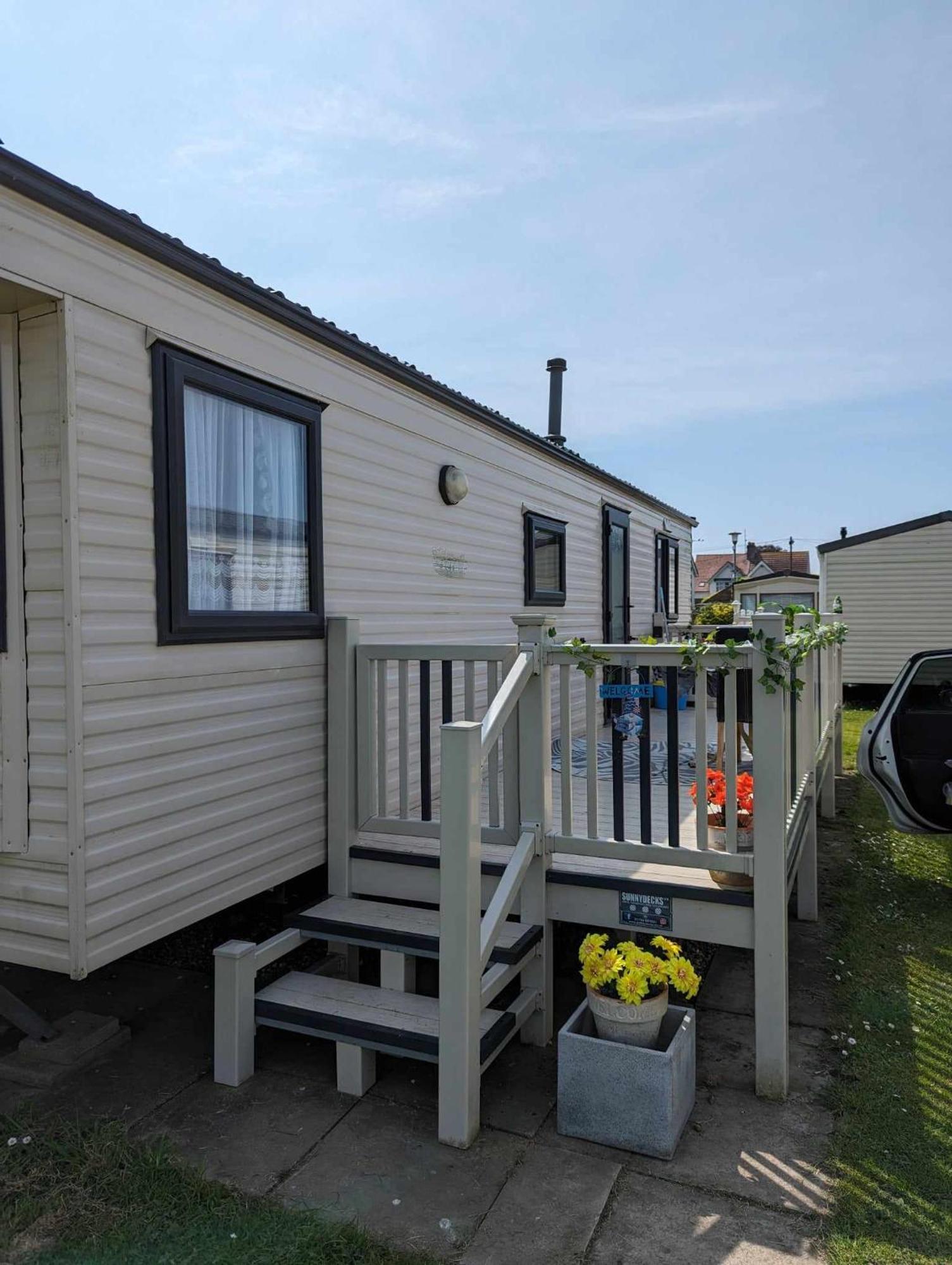 Serenity Place Caravan 2 Double Beds With Varanda Skegness